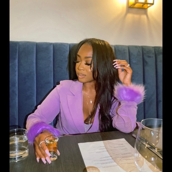 Purple blazer - fur wrist cuff - Picture 4 of 6
